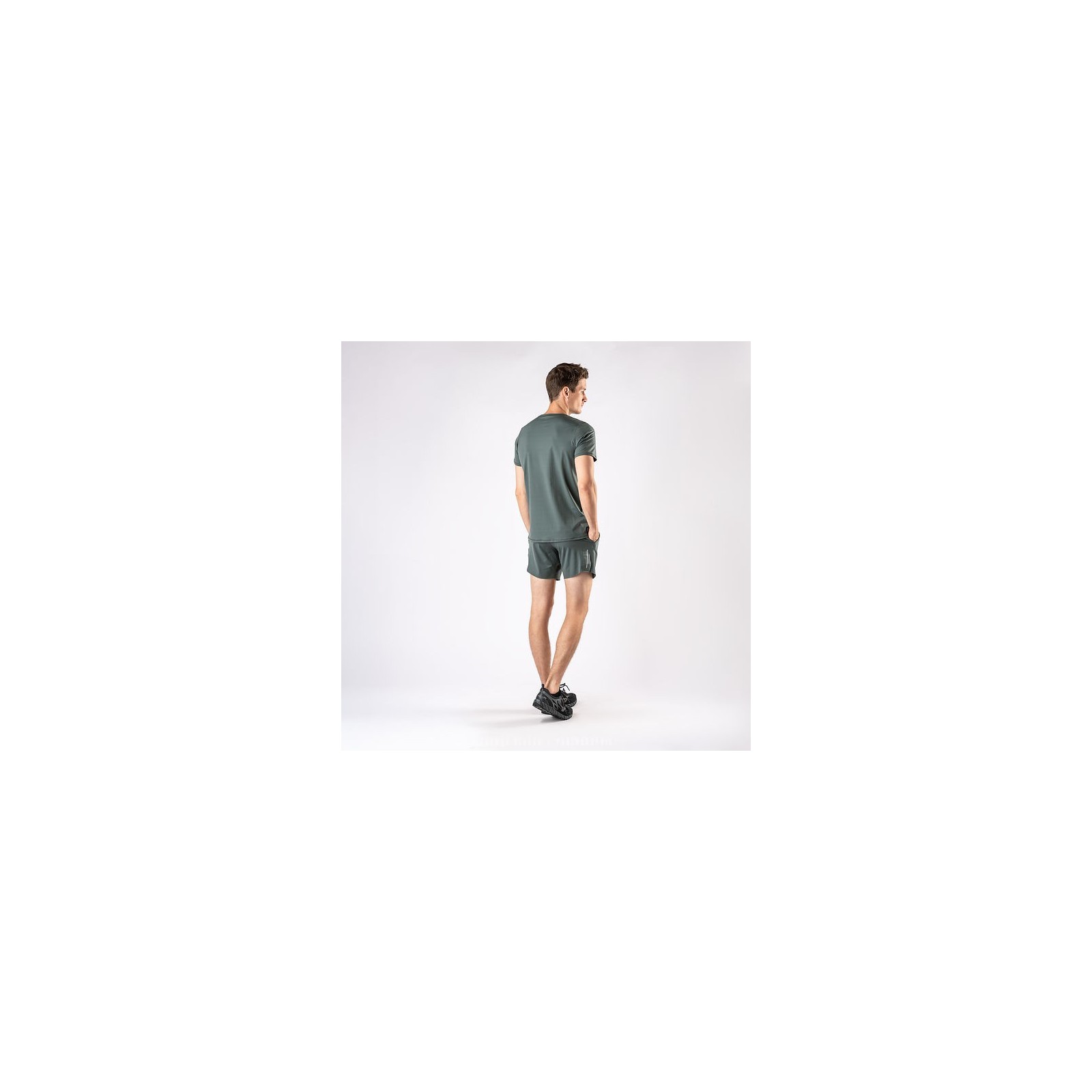 KURZÄRMLIGES T-SHIRT MIT LOCKERER PASSFORM