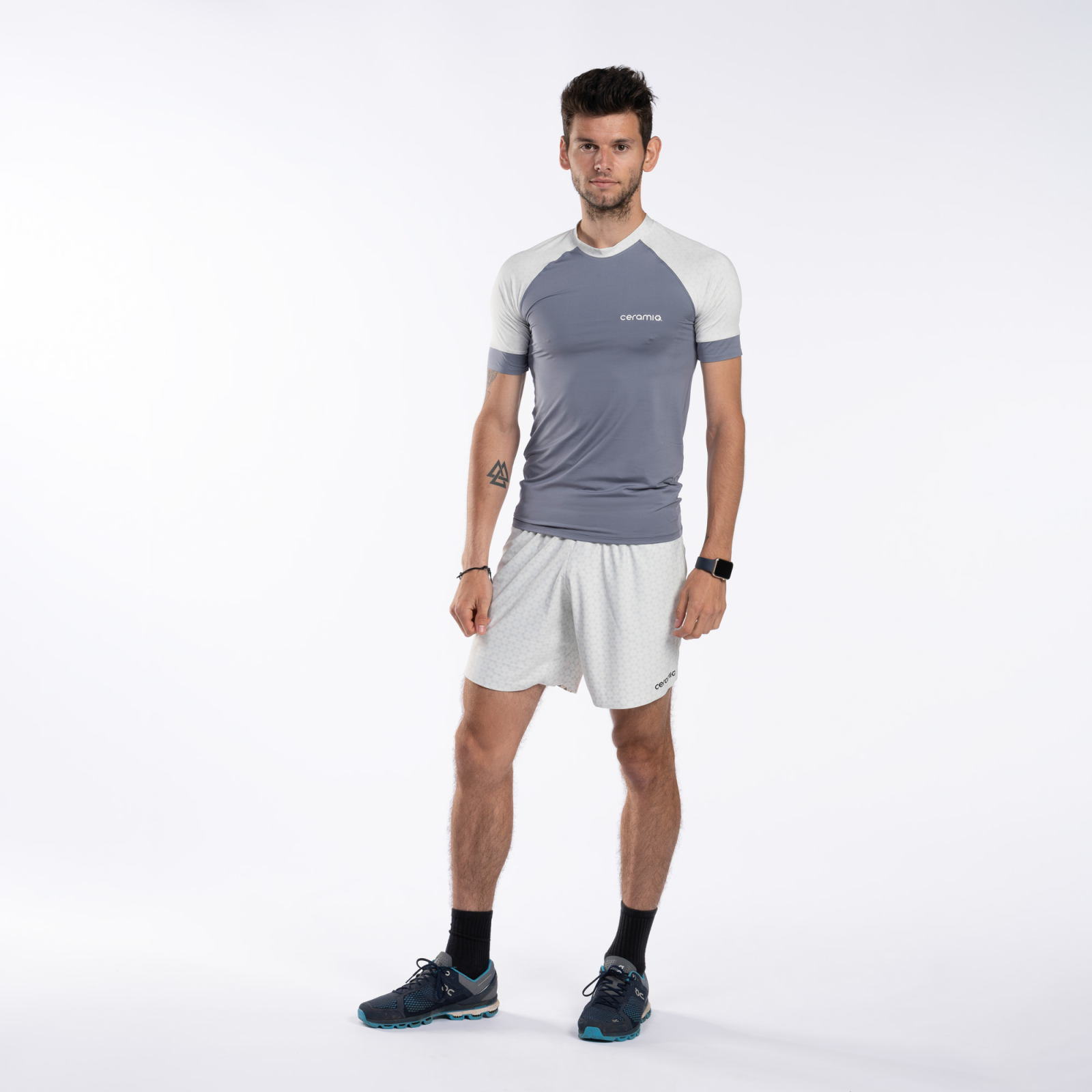 SHORT SIDE POCKETS
