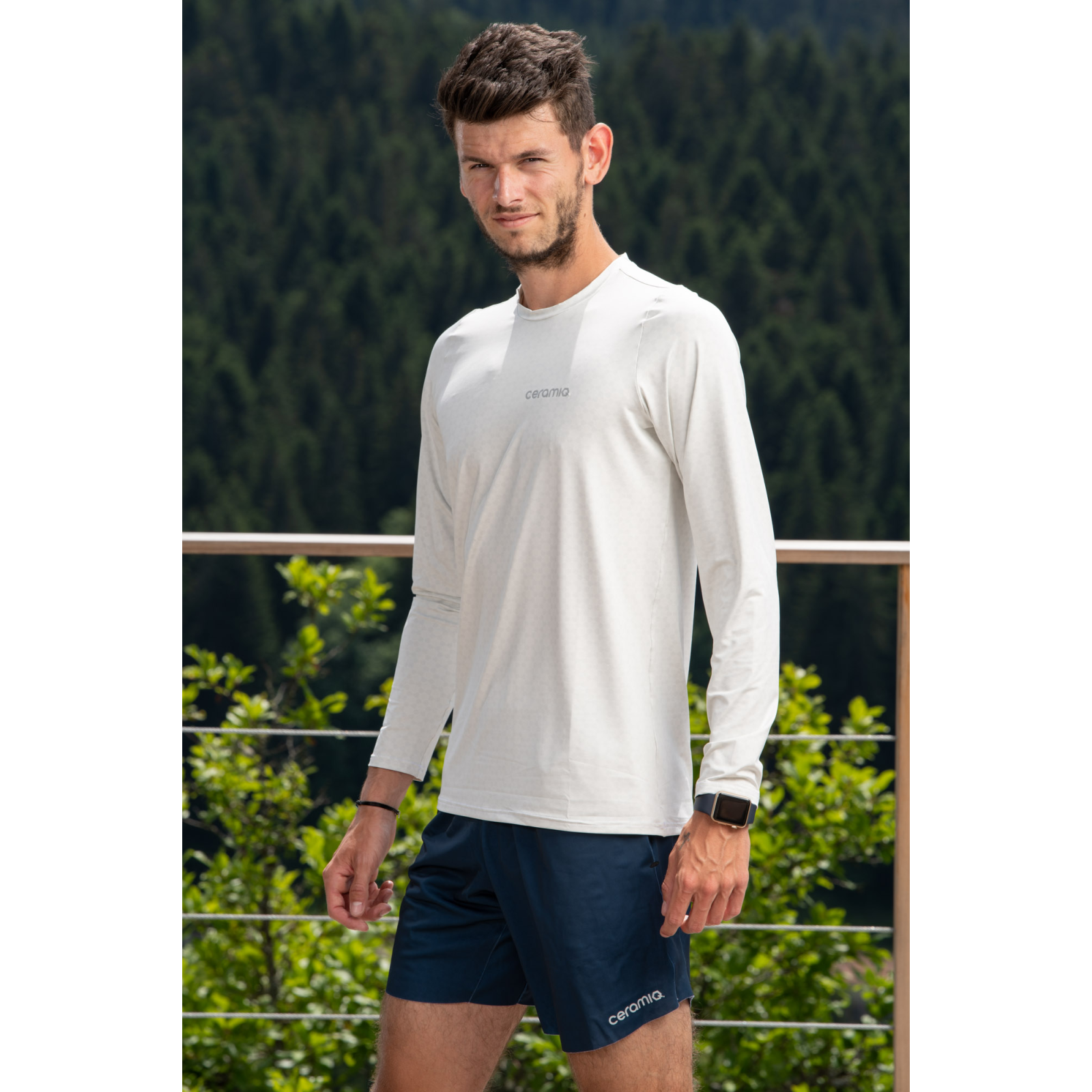 SHORT WITH SIDE POCKETS