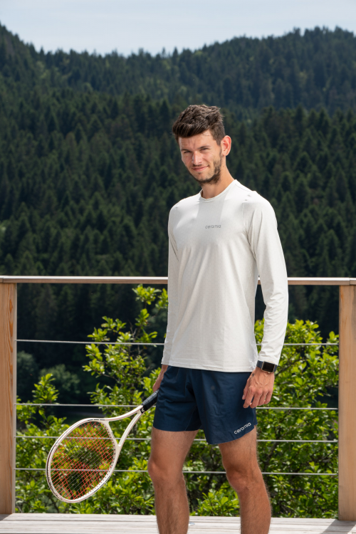 LANGARMSHIRT IN LOCKERER PASSFORM